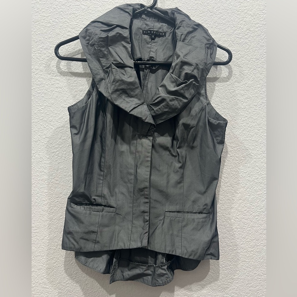 Stylish Gray Sleeveless Top